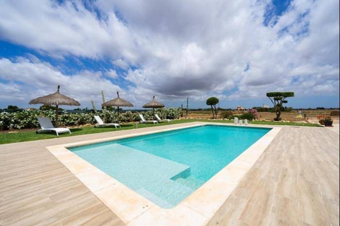 Ferienhaus für 9 Personen, mit Balkon und Terrasse sowie Garten und Pool in Ses Covetes - 2