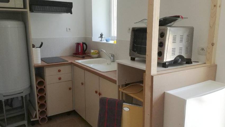 Location de vacances pour 5 personnes, avec piscine ainsi que jardin et vue à Daumeray - 3