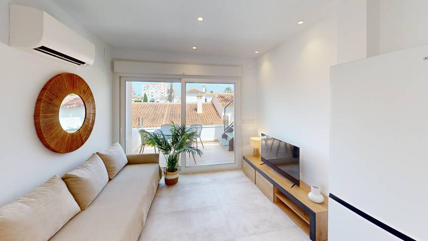 Gîte pour 4 personnes, avec terrasse et piscine à Oliva - 3
