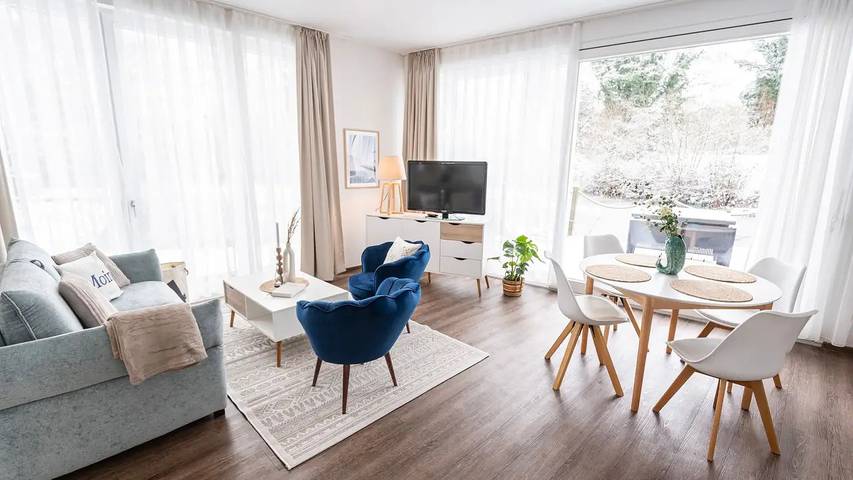 Ferienhaus für 12 Personen, mit Garten und Balkon sowie Sauna