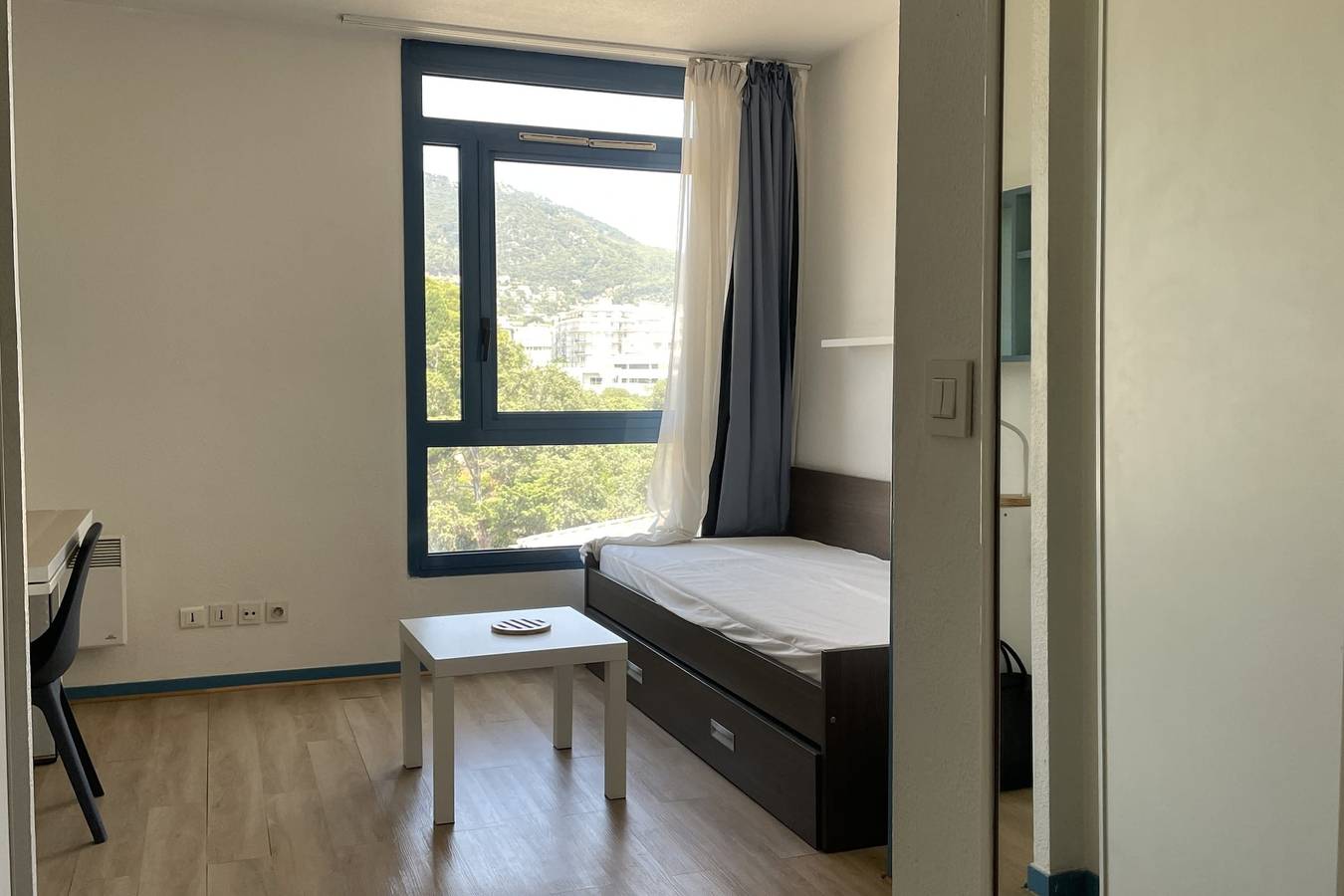 Studio entier, Studio confortable de 17 m² à Toulon in Toulon, Côte méditerranéenne (France)
