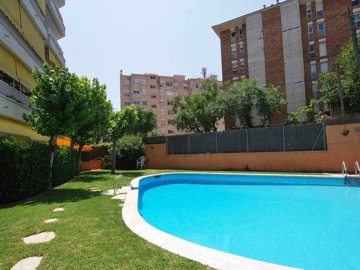 Apartamento de vacaciones para 5 personas, con piscina y balcón - 1