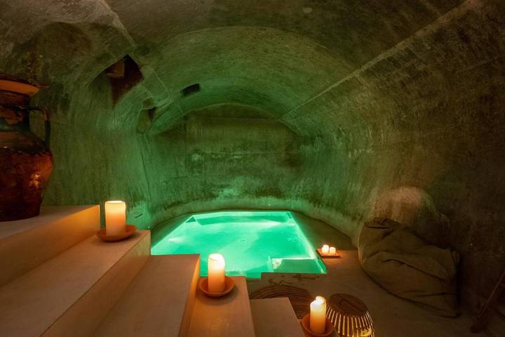 Hotel für 2 Personen, mit Whirlpool und Terrasse sowie Garten und Pool