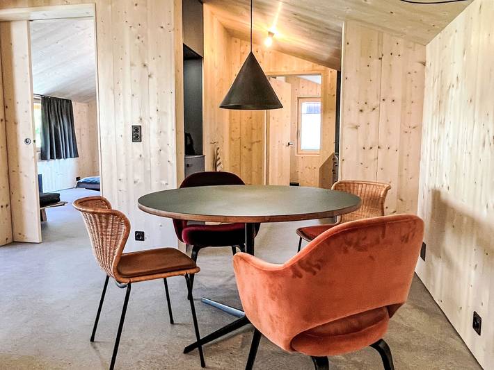 Ganze Wohnung, Charmante und neu gebaute Ferienwohnung "Teja" in Ftan, Unterengadin