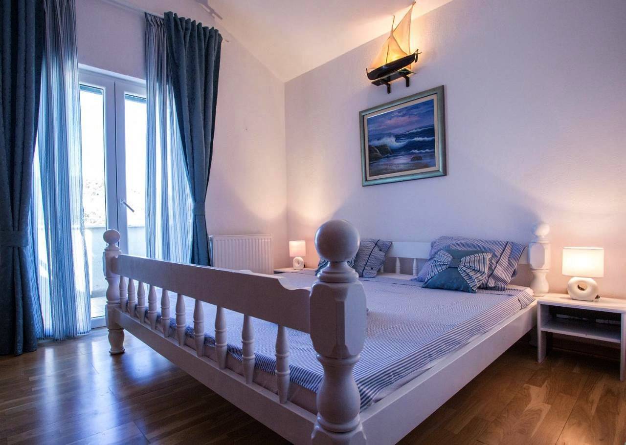 Villa Lapis Vis in Rukavac, Split-Dalmatien