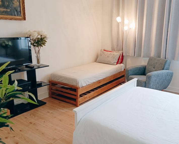 Studio entier, Studio accueillant au cœur de Paris - 30 m² - Tout inclus. in Paris, Île de France