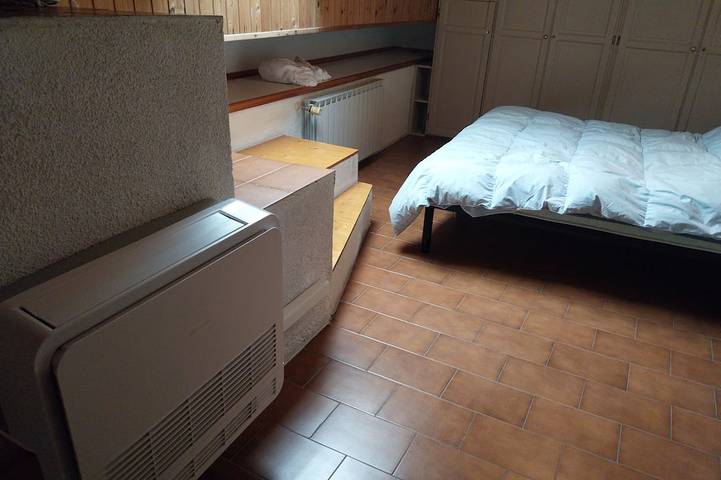 Appartamento intero, Appartamento 5 posti letto con terrazzo vista mare, distanza dalla spiaggia 50 m in Porto Maurizio, Imperia