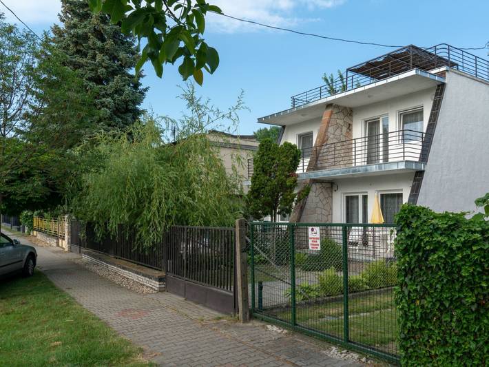 Doppelhaushälfte für sechs Personen mit Garten in Szantod, Plattensee Südufer