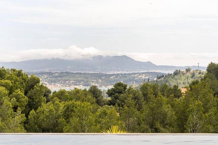 Villa pour 10 personnes, avec jardin ainsi que vue et piscine à Bandol - 2