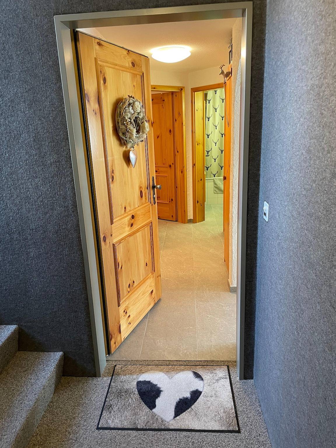 Ganze Ferienwohnung, Casa Cor Faua Falera - 3.5 Zimmerwohnung in Falera, Flims Laax Falera