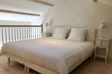 Chambre d’hôte pour 4 personnes, avec piscine et jardin à Thiviers