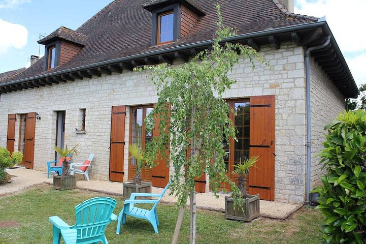 Ferienhaus für 4 Personen, mit Terrasse und Garten