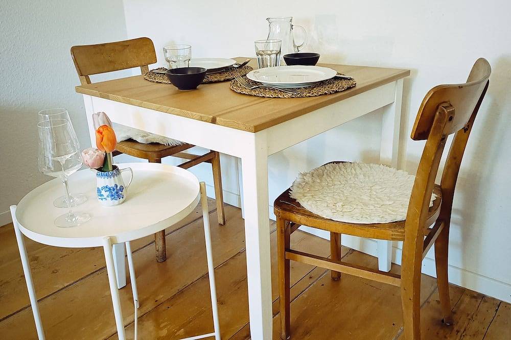Ganze Wohnung, Studio \"Wolfi\" für 1 - 2 Personen, All-in-One, super cosy, Haustiere willkommen in Pähl, Ammersee