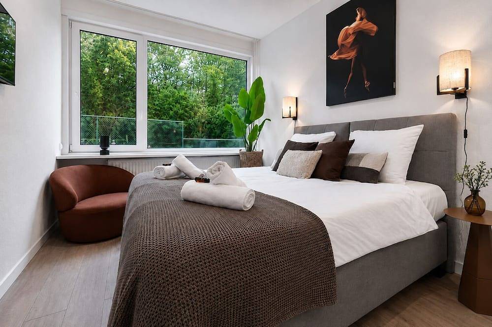 Ganze Wohnung, Praktische und preiswerte Unterkunft nahe der Universität Tilburg, ideal für Studierende, Alleinreisende oder Kurzaufenthalte. Komfortables Privatzimmer zum Entspannen nach einem Tag in der Stadt. in Tilburg, Nordbrabant
