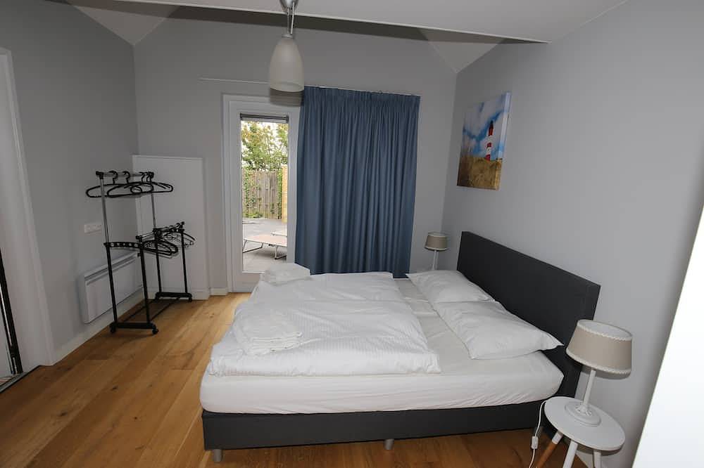 Luxuriöse Ferienvilla für 10 Personen mit beheiztem Pool und Sauna in Traumlage in Oostkapelle, Walcheren