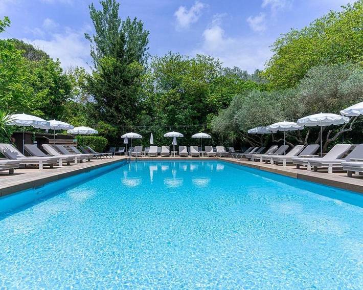 Hôtel pour 2 personnes, avec jardin et piscine