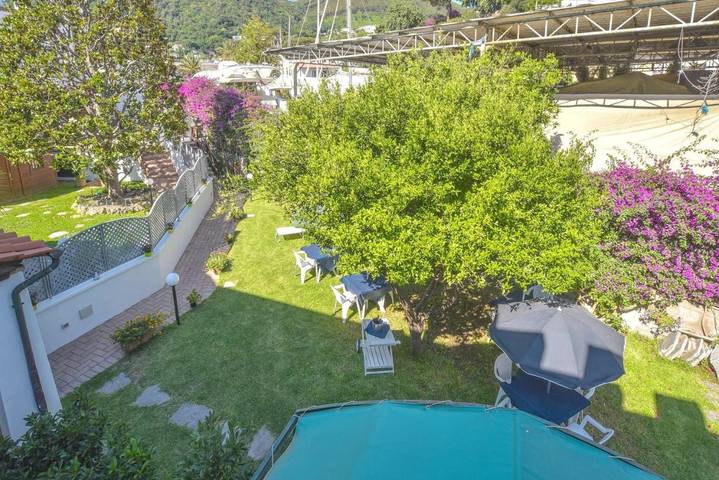 Location de vacances pour 2 personnes, avec jardin dans Ischia Porto - 4