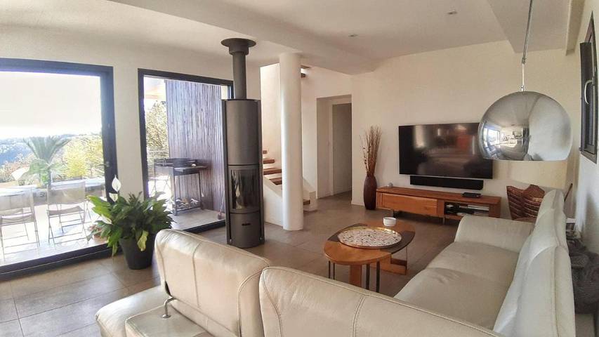 Location de vacances pour 6 personnes, avec jardin ainsi que piscine et jacuzzi à Soumont - 2