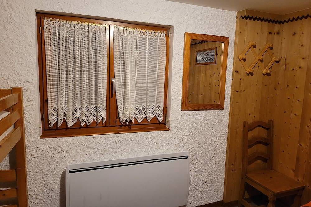Appartement entier, Chalet Les Marmottes - Classé 3 Etoile // Apt Rdc au Pied des Pistes in Praz de Lys, Taninges