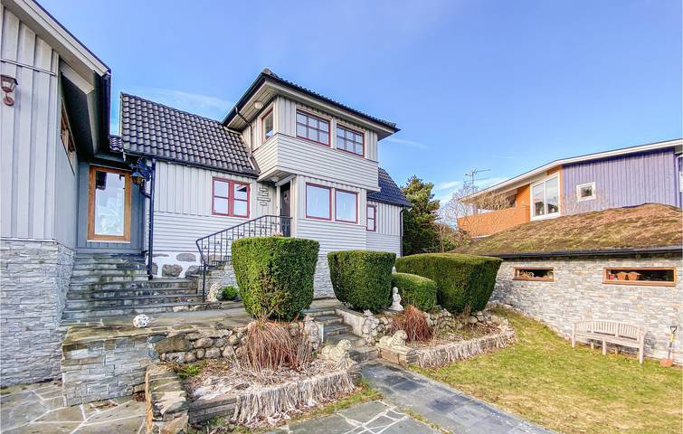 Vakantiehuis voor 8 personen, with Terras and Tuin as well as Sauna in Göteborg