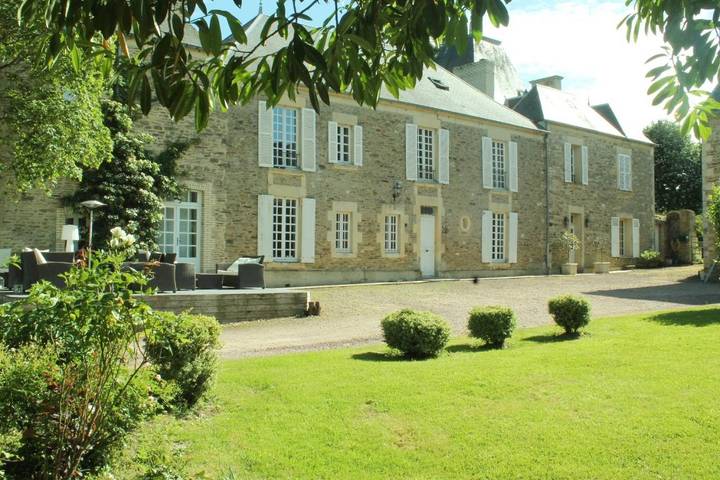 Maison d’hôte pour 2 personnes, avec terrasse ainsi que jardin et vue à Tracy-Bocage