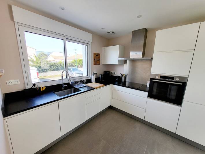 Location de vacances pour 10 personnes, avec terrasse aux Les Sables-d'Olonne - 3