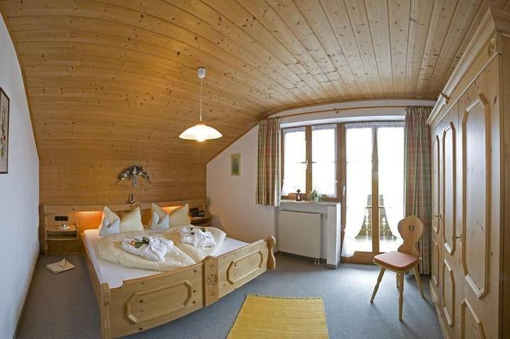 Ferienwohnung für 2 Personen, mit Balkon in Bad Kohlgrub - 2