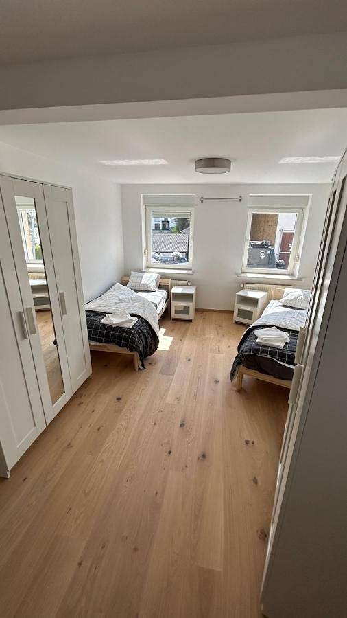 Gästehaus für 3 Personen, mit Terrasse und Garten - 1
