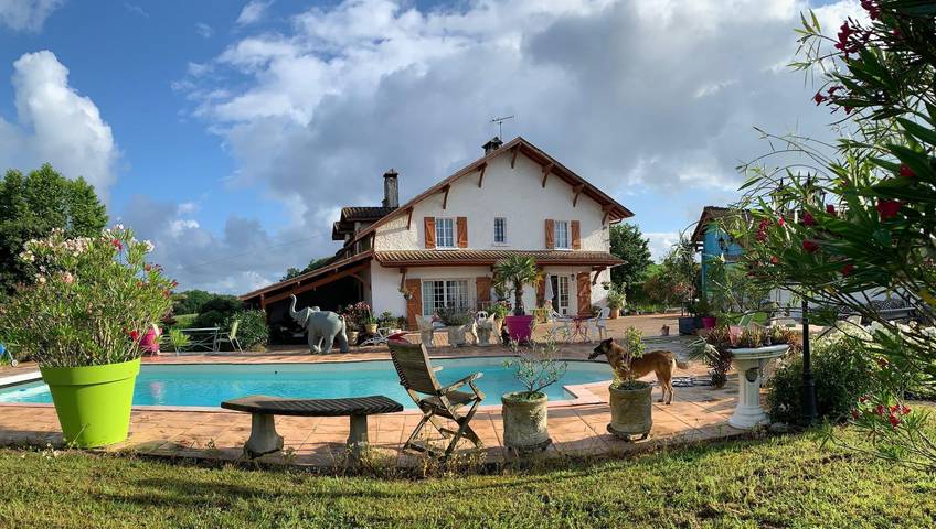 Chambre d’hôte pour 2 personnes, avec piscine et jardin, animaux acceptés dans les Landes