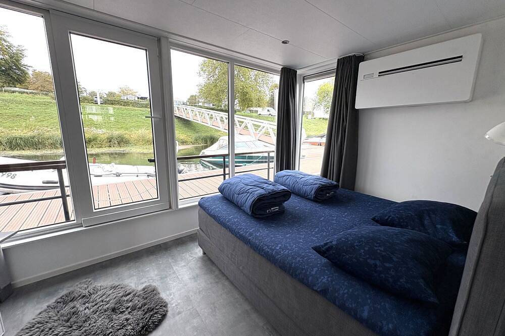 Ganze Wohnung, Maasterp - Woonboot 2 in Limburg (Niederlande)