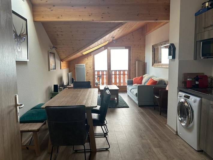 Apartamento de vacaciones para 6 personas, con vistas además de balcón y vistas al lago - 1