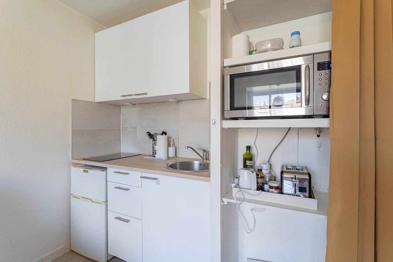 Appartement entier, Appartement « À La Plage Au Barcarès » avec vue sur mer et balcon in Le Barcarès, Côte d'Améthyste
