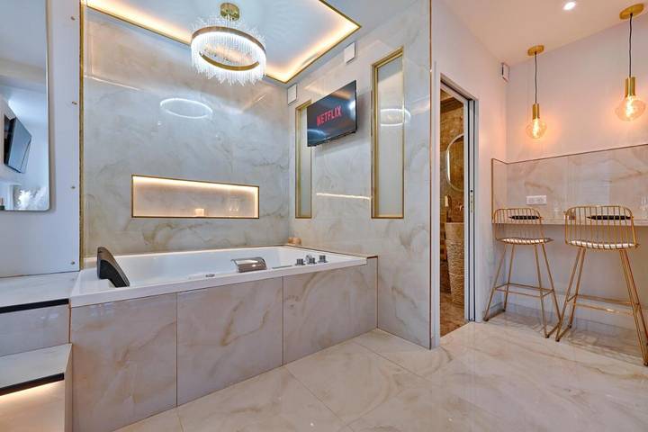 Gîte pour 2 personnes, avec jacuzzi à Yerres - 4