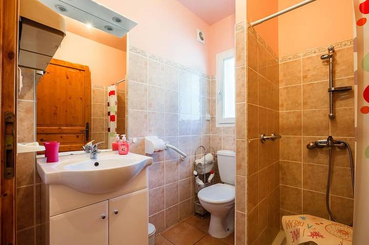 Gîte pour 3 personnes, avec piscine à Reillanne - 3