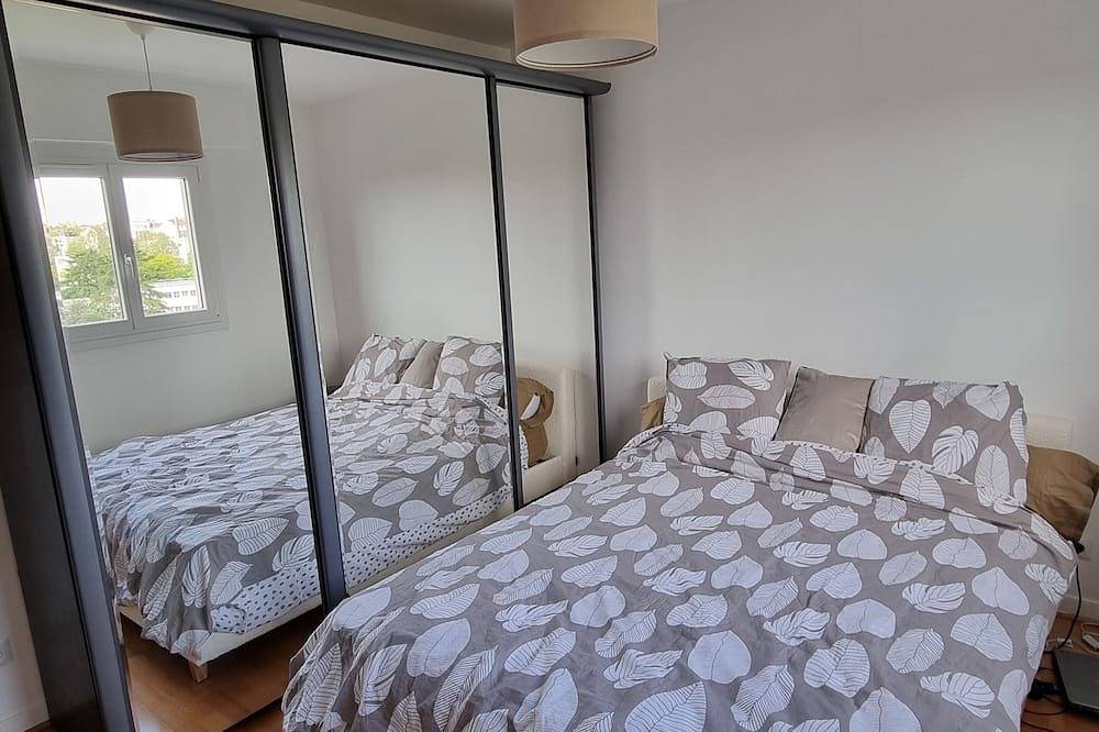 Entire apartment, Appartement Refait à Neuf Proche de Tous les Transports in Rosny-sous-Bois, Seine-Saint-Denis
