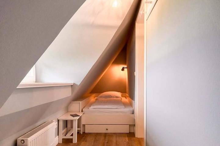 Seesucht Föhr - Reethaushälfte mit Terrasse, Garten & Sauna - Seesucht-Föhr - in Nordfriesische Inseln (Schleswig-Holstein) (Schleswig-Holstein), Utersum