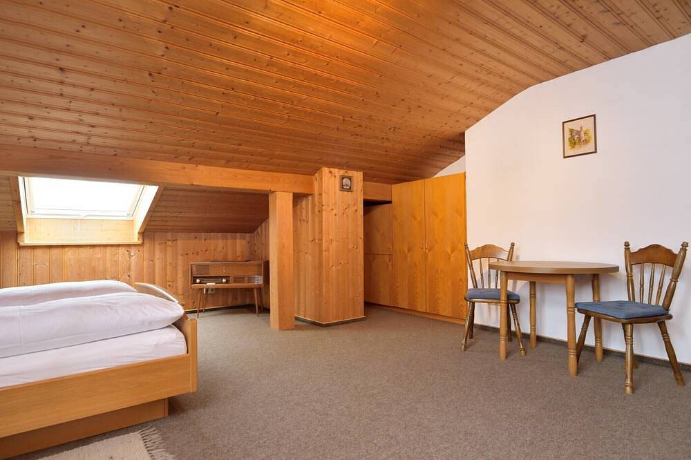 Ganze Wohnung, Gemütliche Ferienwohnung für 1-4 Personen mit 2 Schlafzimmern (Wohnung 1) in Bayerisch Gmain, Berchtesgadener Alpen