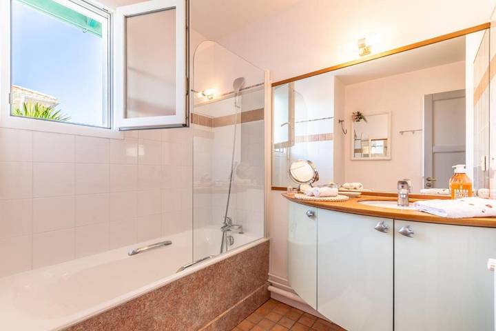 Chambre d’hôte pour 2 personnes, avec piscine et jardin dans Plage La Milady - 2