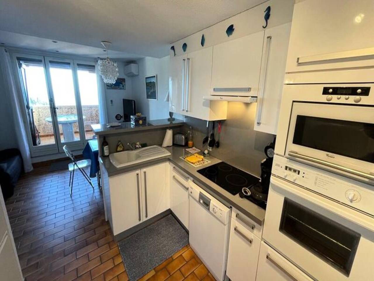 Ganze Wohnung, Ferienhaus mit Meerblick Côte d'Azur in Pramousquier, Le Lavandou