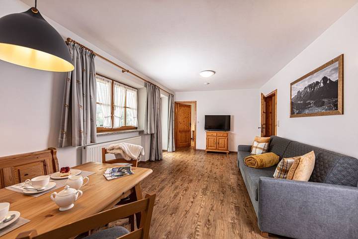 Ferienwohnung für 4 Personen, mit Ausblick und Balkon in Ramsau bei Berchtesgaden - 2