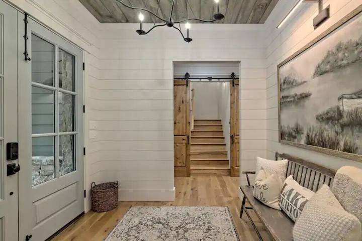 Vacation rental for 10 people, with yard and terrace in Lake Burton