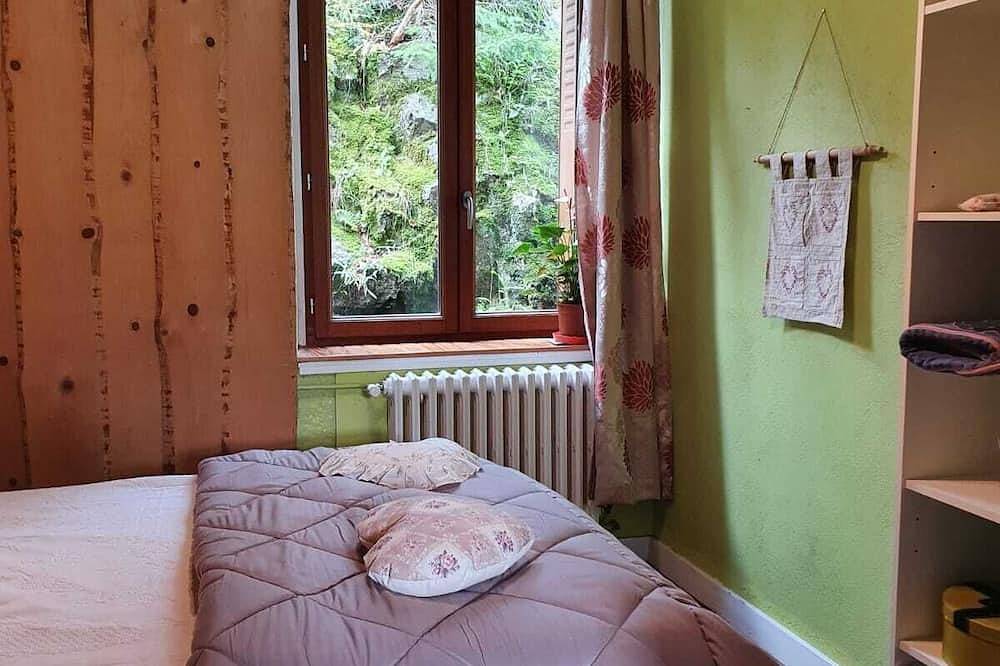 Maison dans la Nature à 4 min de la Bourboule. in La Bourboule, Parc naturel régional des Volcans d'Auvergne