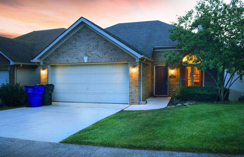 3 Bdr / 3 Badehaus in Andover Praktisch für ganz Lexington in Lexington, Kentucky