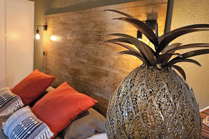 Gîte pour 2 personnes, avec jacuzzi ainsi que piscine et jardin à Sotta - 2