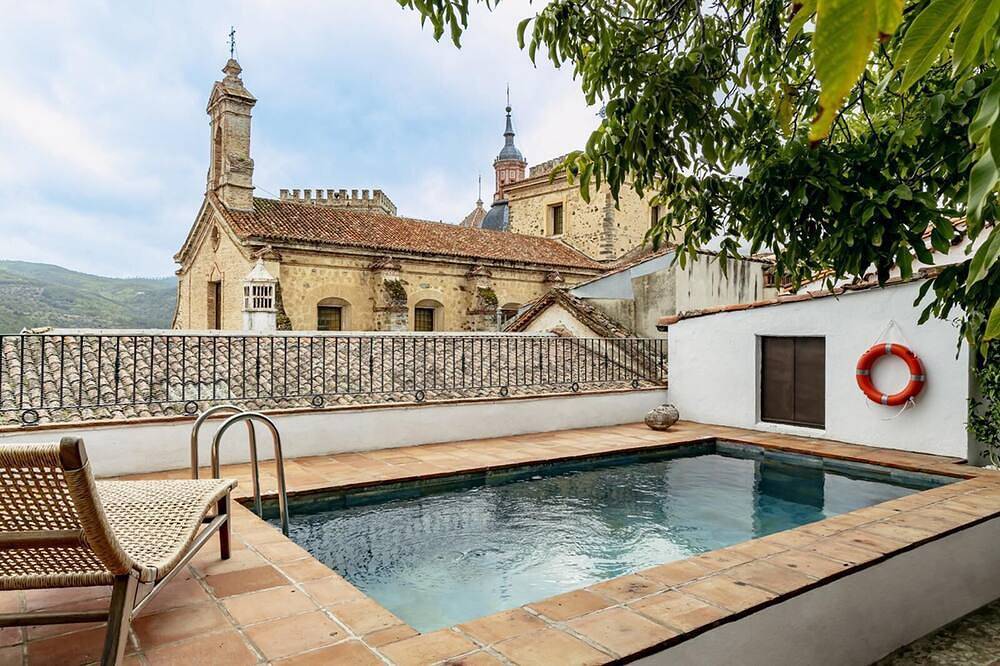 Apartamento entero, Villa histórica a estrenar con piscina.14 personas in Guadalupe (España), Provincia de Cáceres