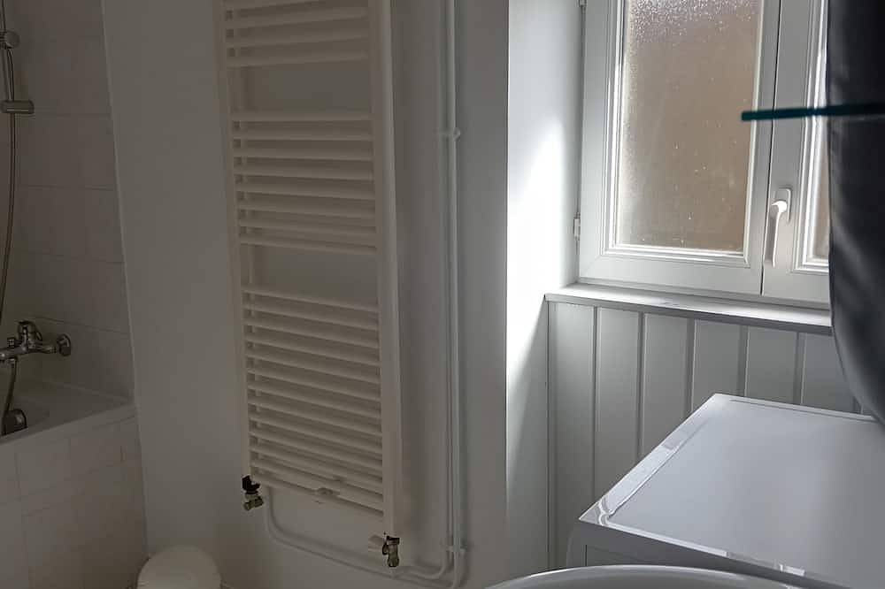 Entire apartment, Ground floor apartment in Saint-Coulomb, Saint-Malo region