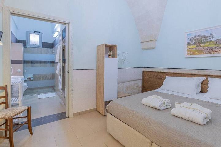 Location de vacances pour 4 personnes, avec Jardin et Piscine à Erchie - 2