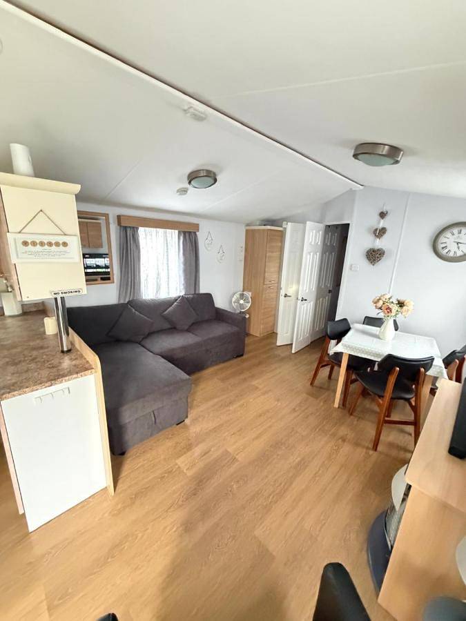 Vacation Escape - Valley Farm -Clacton-on-sea - Holiday Park in Clacton-on-Sea, Essex