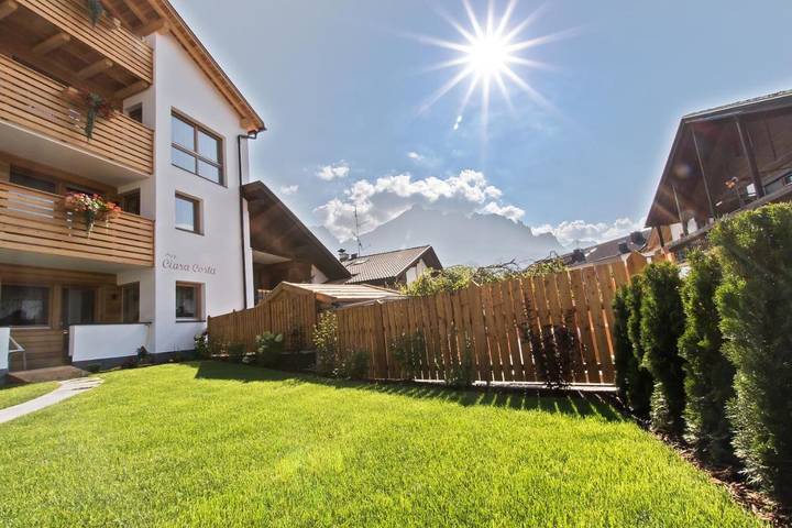 Appartamento per 6 persone, con Balcone e Terrazza nonché Giardino e Panorama a La Villa