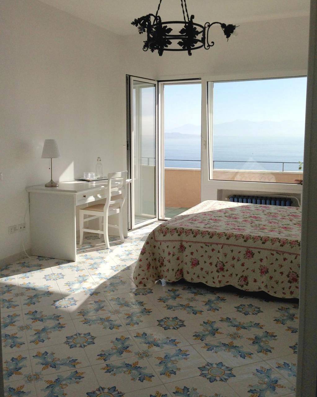 Double or Twin Room with Private External Bathroom in Posillipo, Napoli